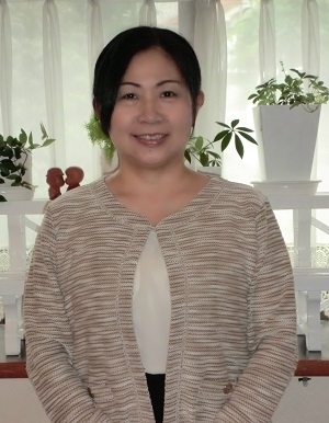 石田　佳代子
